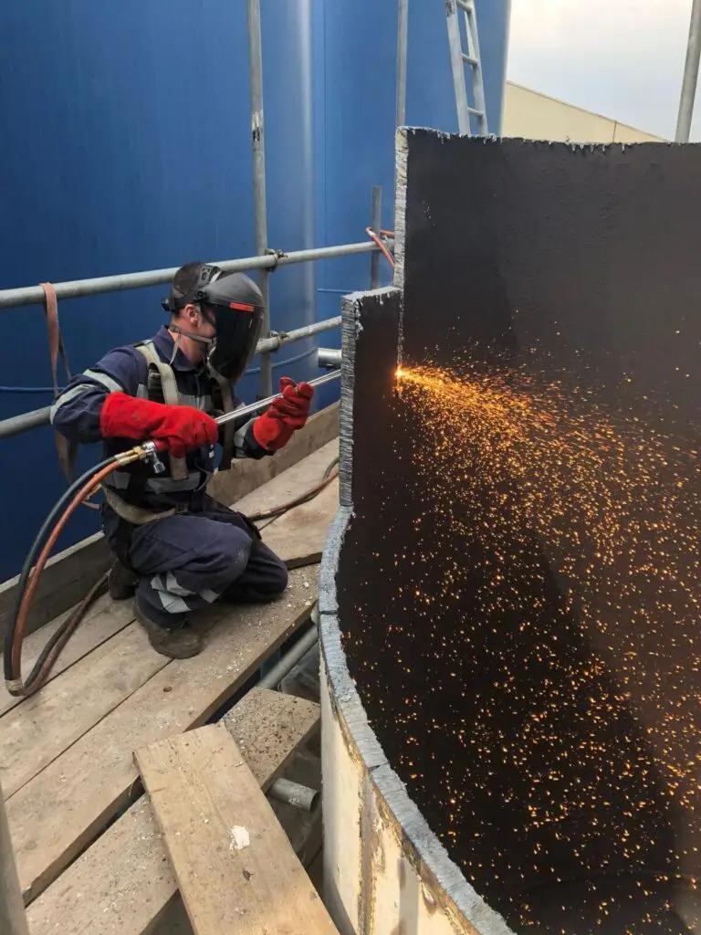 dismantling storage tank in the UK